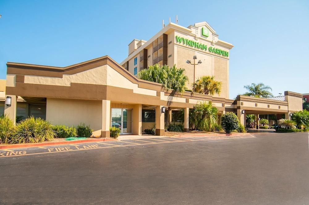 Отель Wyndham Garden New Orleans Airport Метейри Экстерьер фото