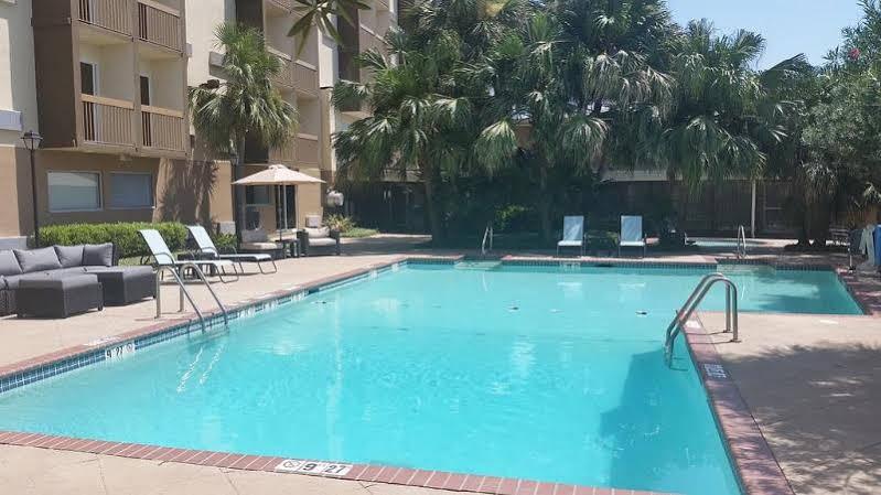 Отель Wyndham Garden New Orleans Airport Метейри Экстерьер фото