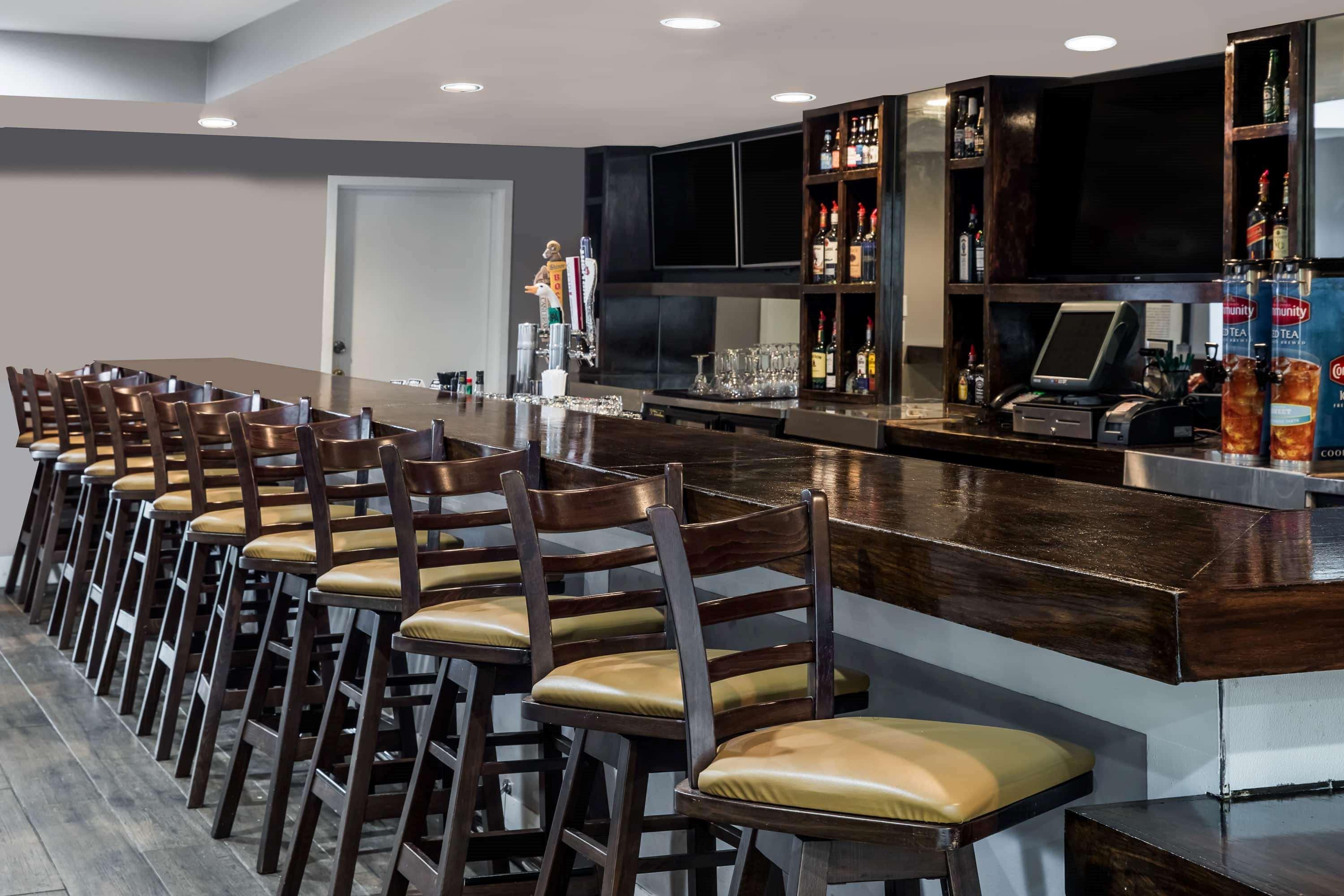 Отель Wyndham Garden New Orleans Airport Метейри Экстерьер фото